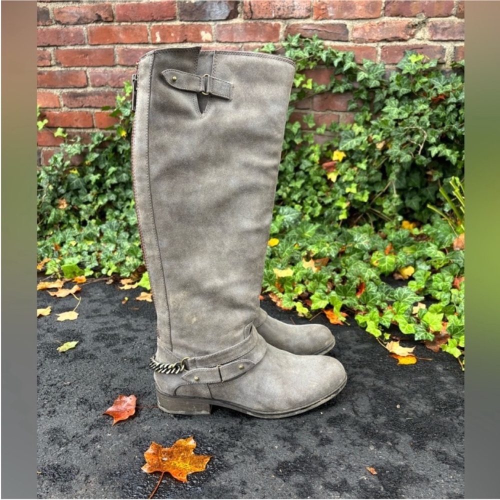 Like New Boots Calf Height Zipper Back Tall Boots Riding Equestrian Boot Chain